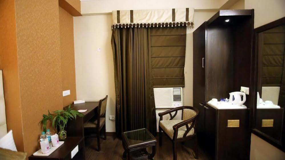 Oyo 1227 Hotel Rousha Inn Ghaziabad Luaran gambar